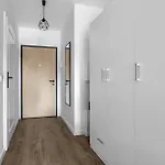 Appartement Wlochy - Balcony, Parking - By Rentujemy