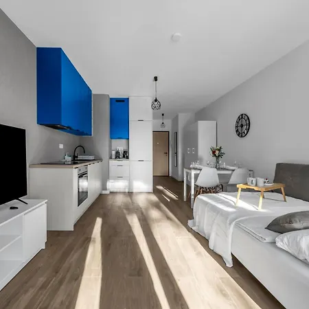 Wlochy - Balcony, Parking - By Rentujemy Daire *